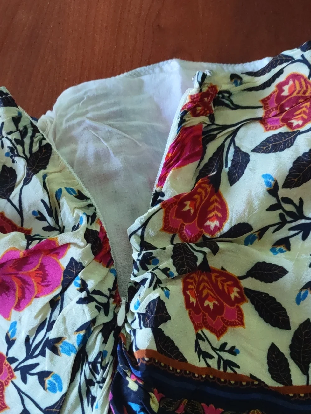 Farm Rio vibrant Floral Ruched Ruffle mini skirt, Small - Picture 4 of 4